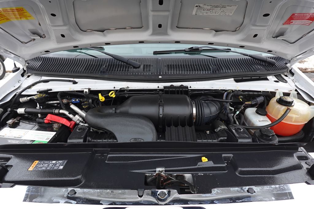 2017 Ford E-350SD Base Cutaway