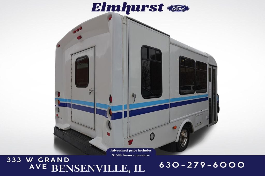 2017 Ford E-350SD Base Cutaway