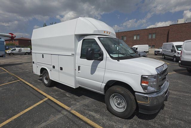 2026 Ford E-350SD Base Cutaway