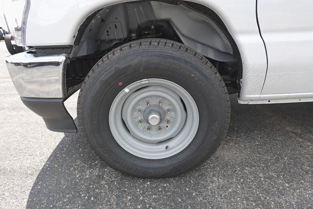 2026 Ford E-350SD Base Cutaway