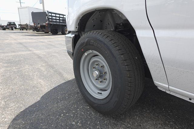 2026 Ford E-350SD Base Cutaway