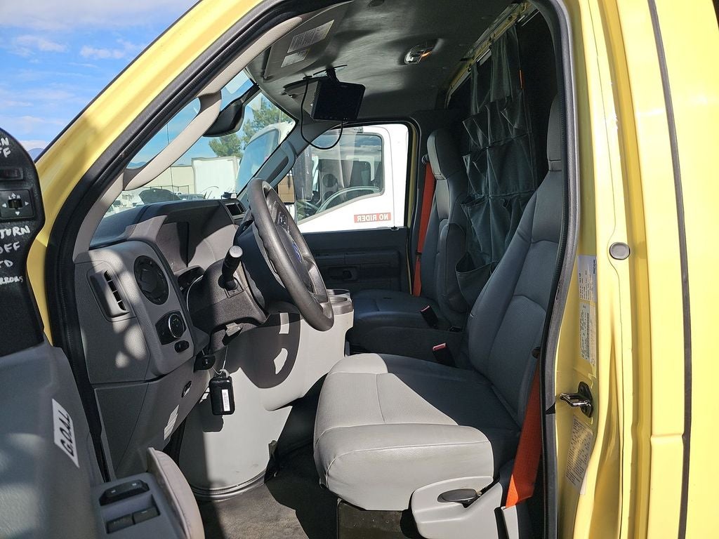 2021 Ford E-450SD Base DRW