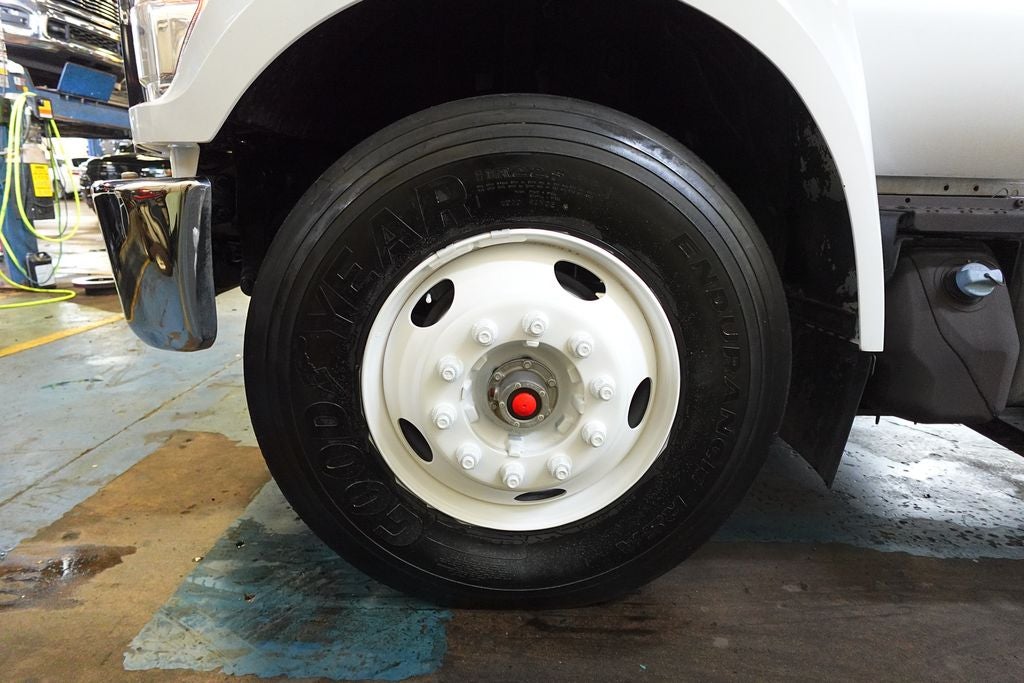 2019 Ford F-750SD Base