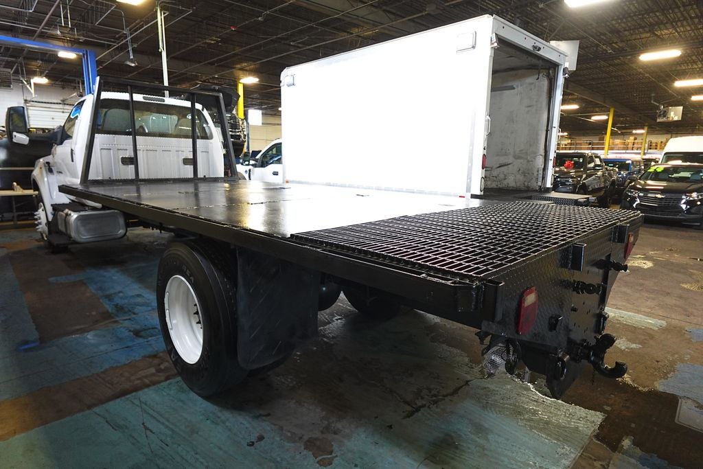 2019 Ford F-750SD Base