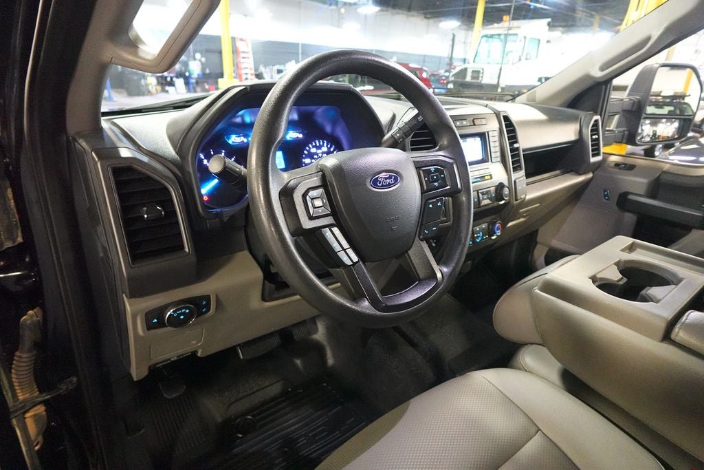 2022 Ford F-350SD XL