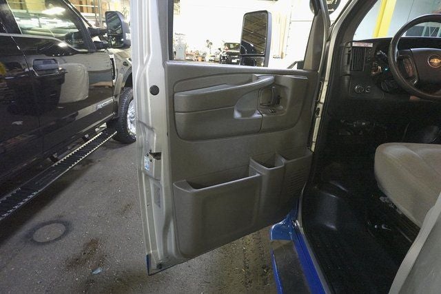 2014 Chevrolet Express 3500 Work Van Cutaway