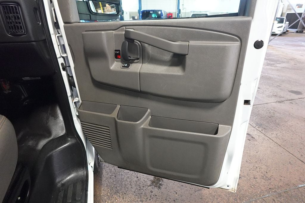 2023 Chevrolet Express 2500 Work Van Cargo
