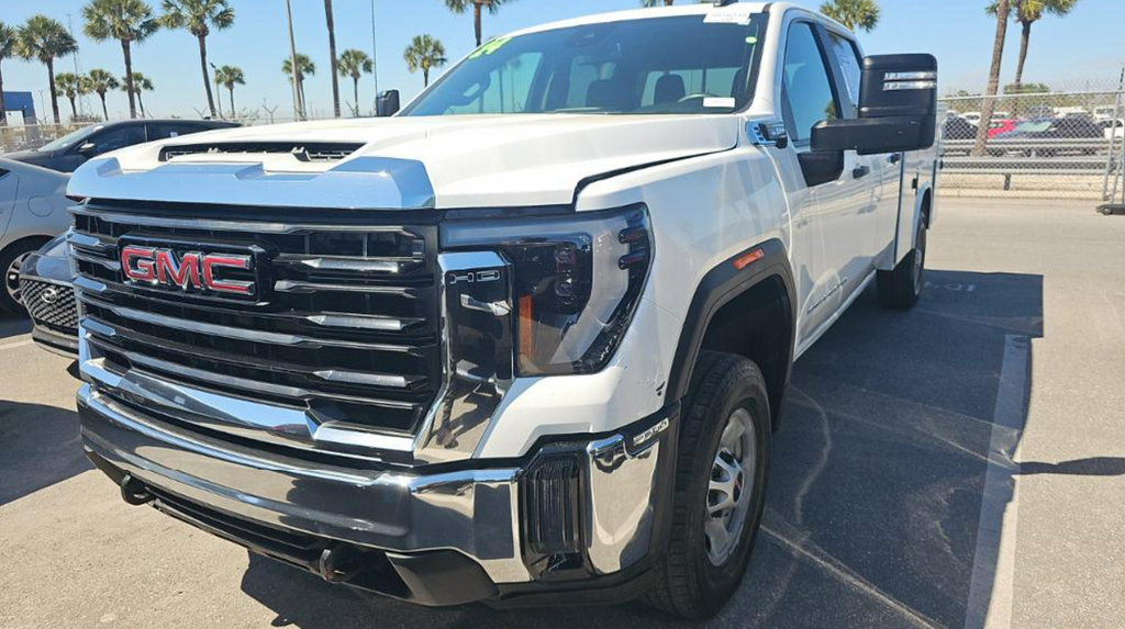 2024 GMC Sierra 2500HD Pro