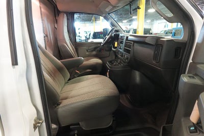 2022 Chevrolet Express 3500 Work Van Cutaway