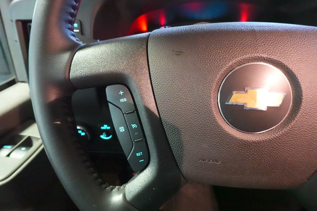 2022 Chevrolet Express 3500 Work Van Cutaway