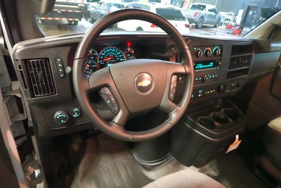 2022 Chevrolet Express 3500 Work Van Cutaway