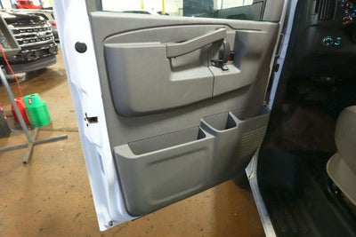 2022 Chevrolet Express 3500 Work Van Cutaway
