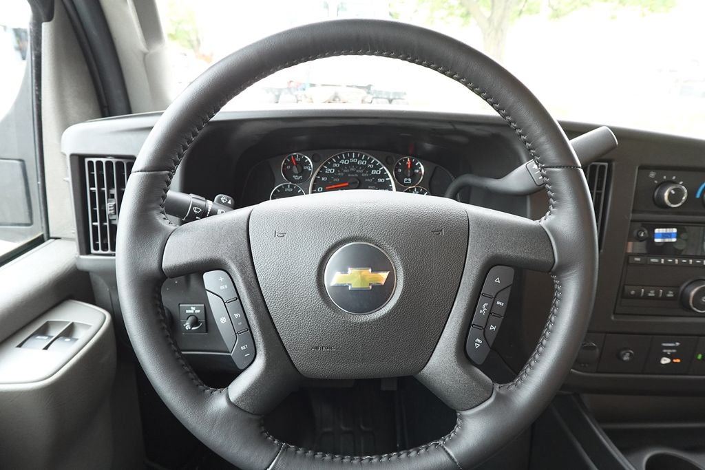 2022 Chevrolet Express 3500 Work Van Cutaway