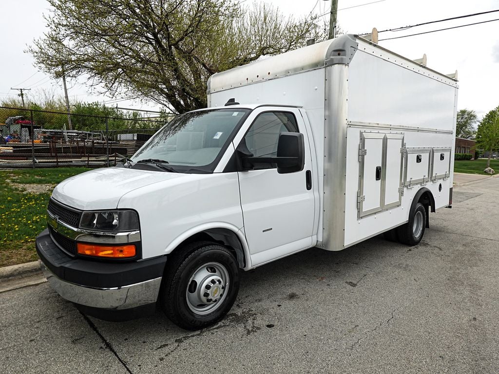 2022 Chevrolet Express 3500 Work Van Cutaway