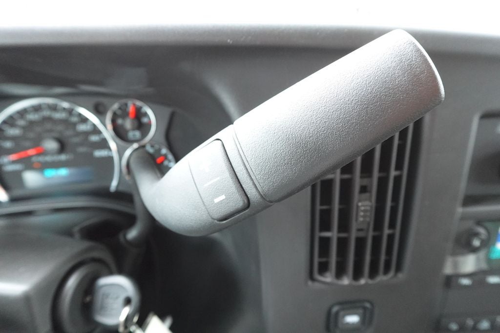 2022 Chevrolet Express 3500 Work Van Cutaway