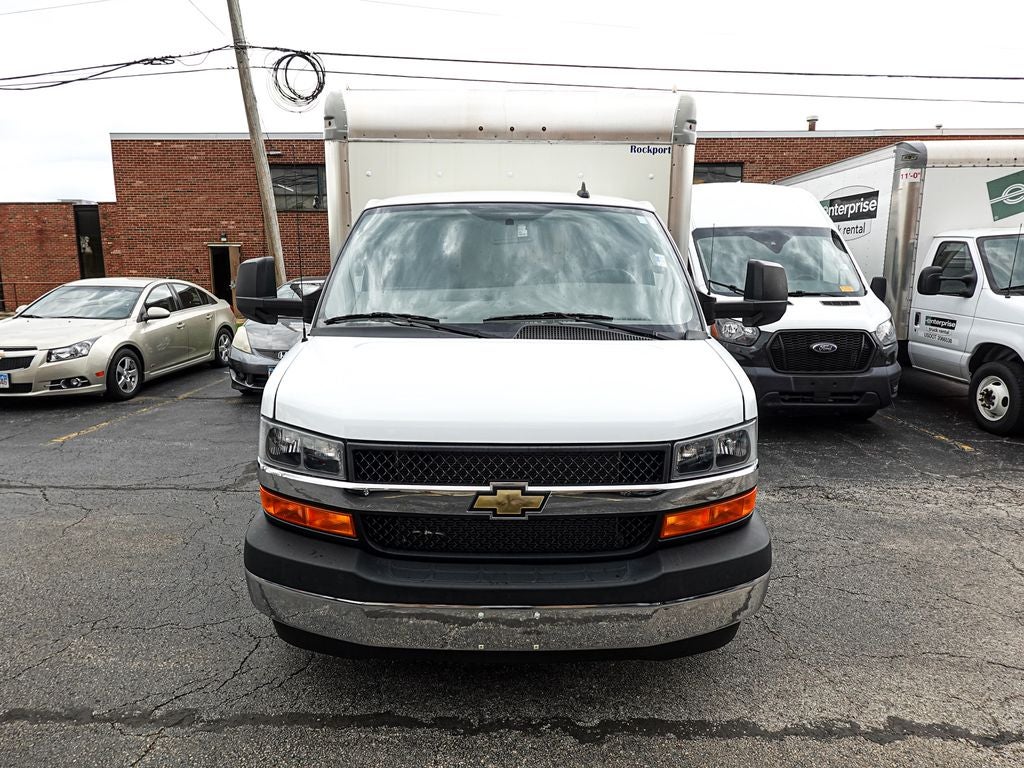 2022 Chevrolet Express 3500 Work Van Cutaway