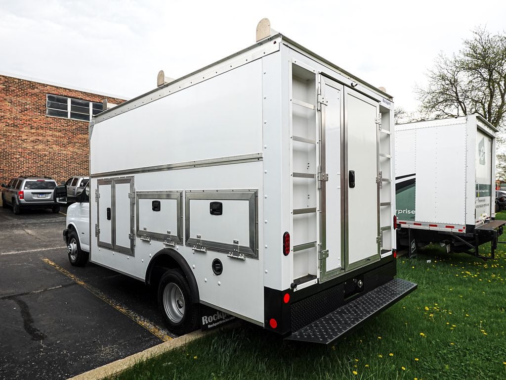 2022 Chevrolet Express 3500 Work Van Cutaway