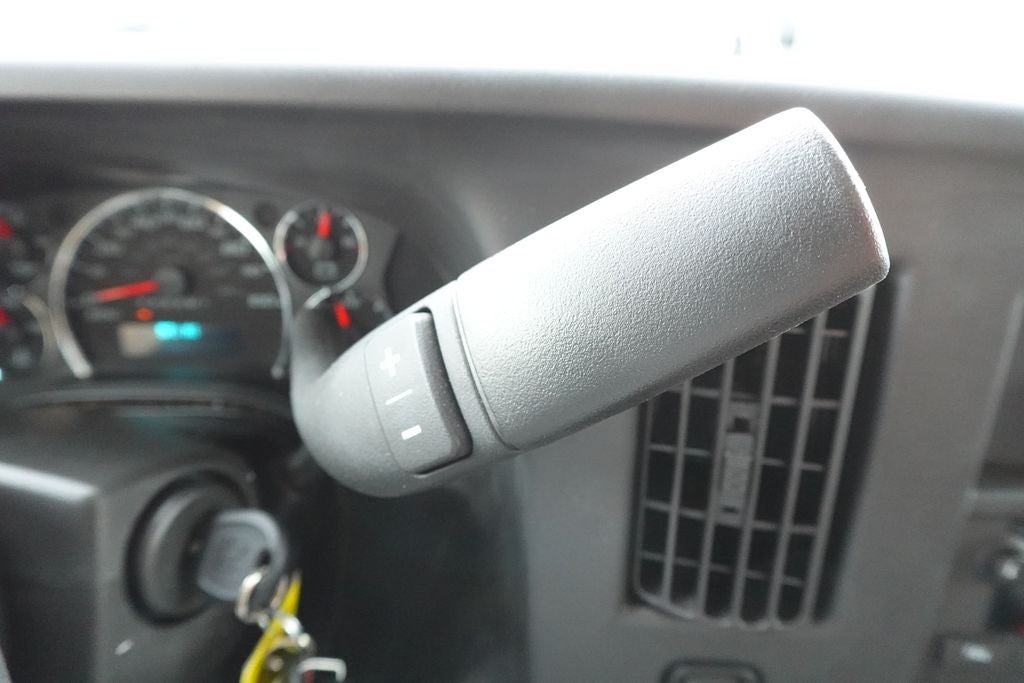 2022 Chevrolet Express 3500 Work Van Cutaway