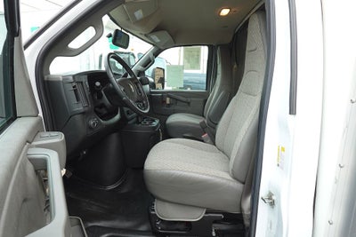 2022 Chevrolet Express 3500 Work Van Cutaway