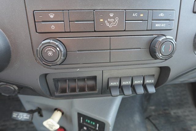 2011 Ford F-750SD DRW