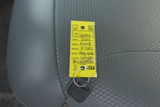 2011 Ford F-750SD DRW