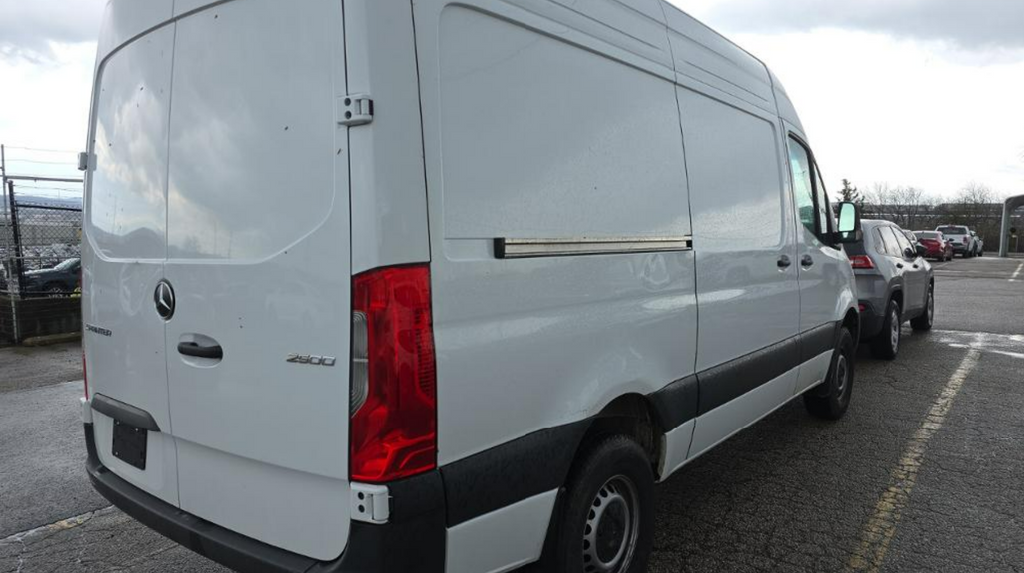 2024 Mercedes-Benz Sprinter 2500 2500 Standard Roof I4 Diesel 144" RWD
