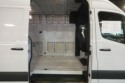 2024 Mercedes-Benz Sprinter 2500 Crew 144 WB