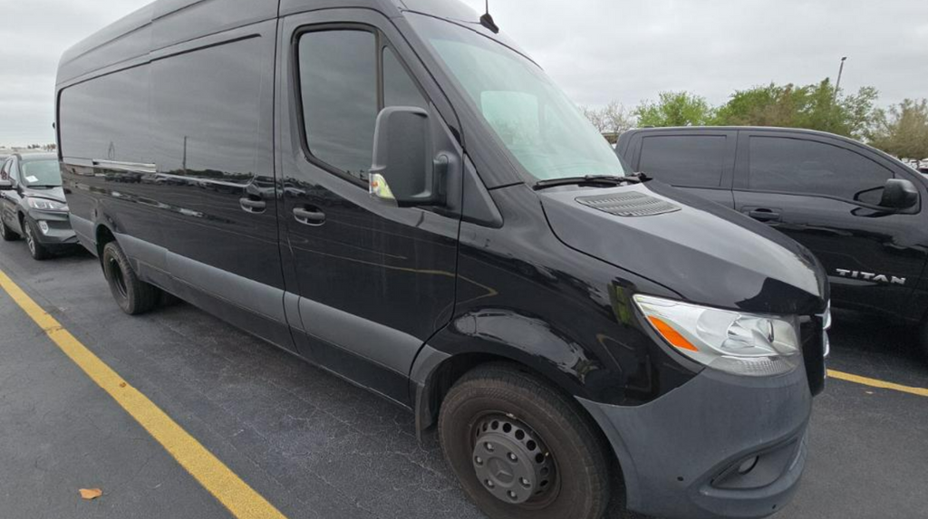 2022 Mercedes-Benz Sprinter 4500 Cargo Van 170 in. WB